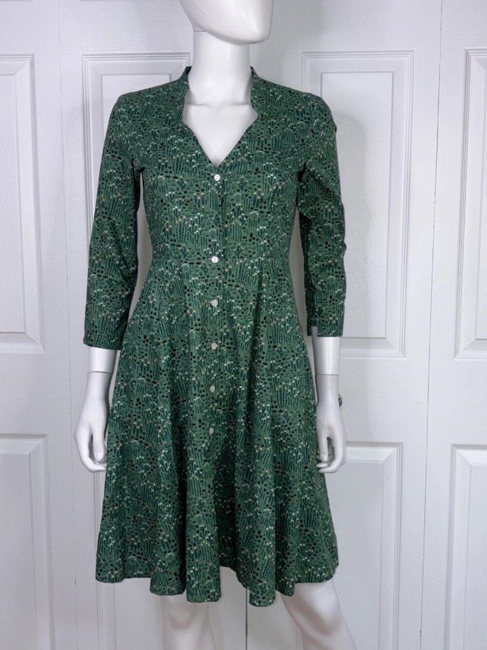 MEEMOZA women's cactus print organic cotton dress XS